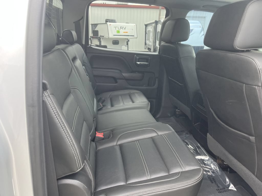 Used 2019 GMC Sierra 2500 Denali w/ Duramax Plus Package AWD/4WD image 15