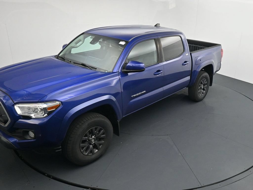 Used 2022 Toyota Tacoma SR5 AWD/4WD image 12