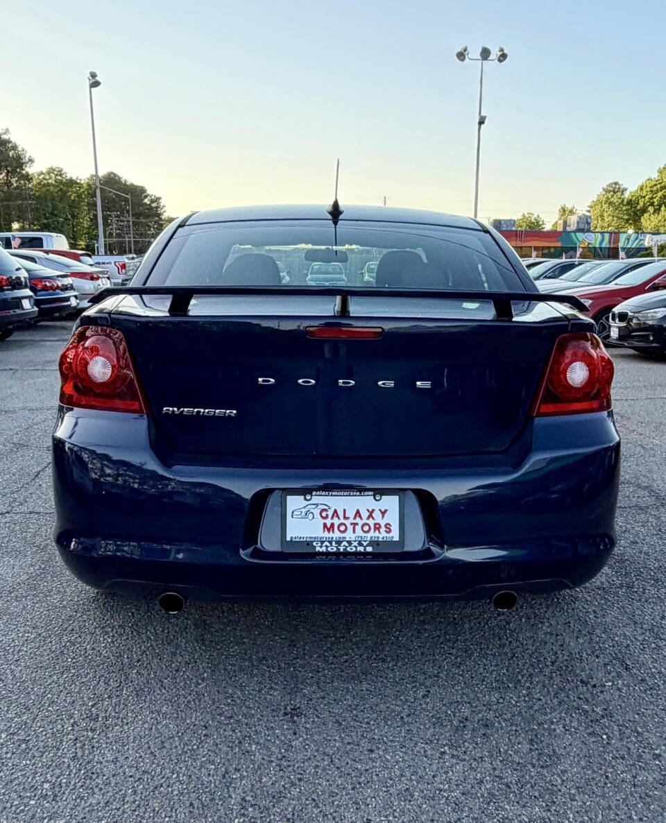 Used 2013 Dodge Avenger SE FWD image 16