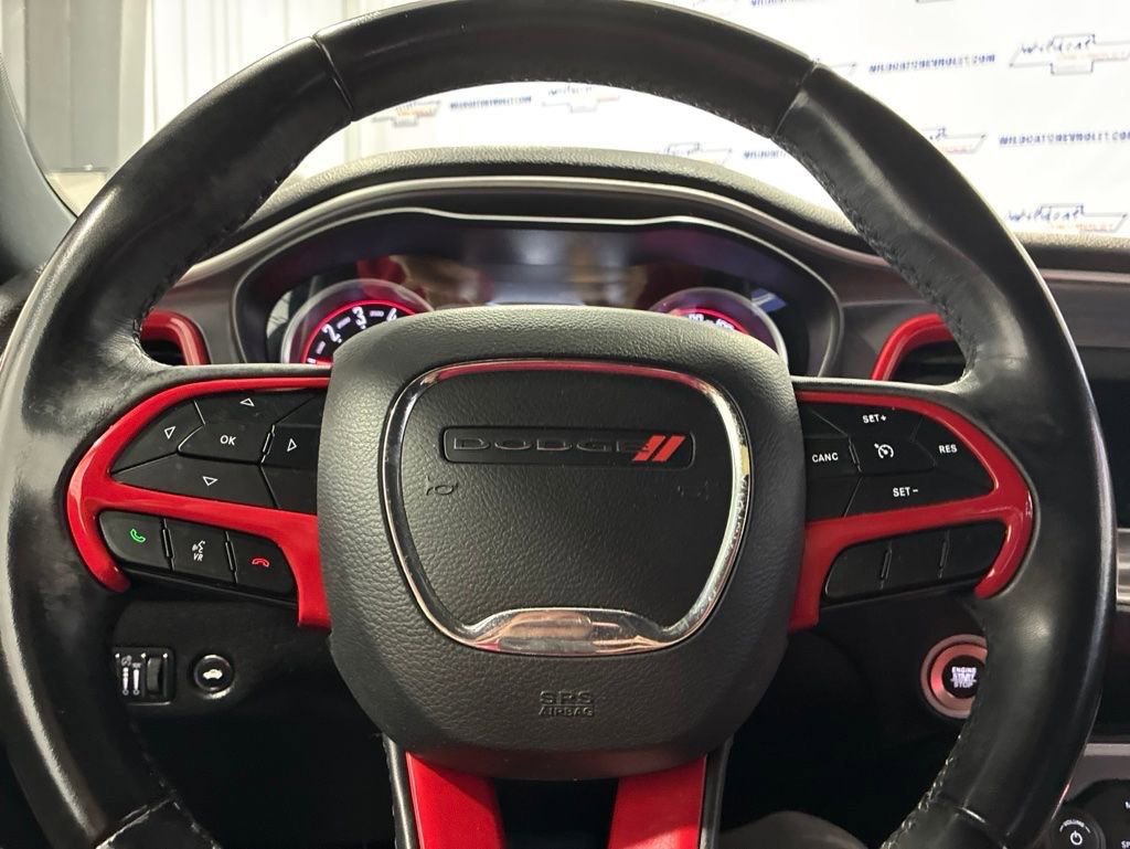 Used 2019 Dodge Challenger SXT RWD image 38