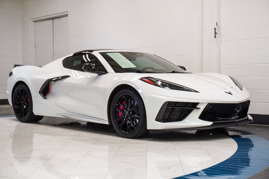 Used 2024 Chevrolet Corvette Stingray Preferred Cpe w/ Z51 Performance Package RWD image 5