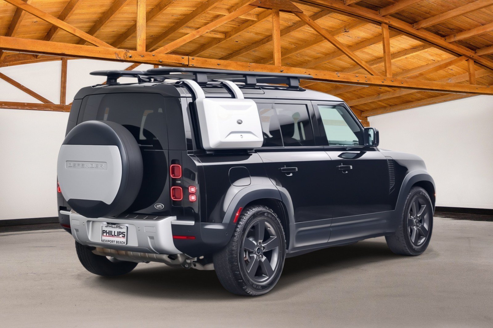 Used 2020 Land Rover Defender 110 First Edition AWD/4WD image 5