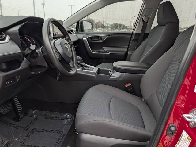 Used 2025 Toyota RAV4 LE FWD image 25