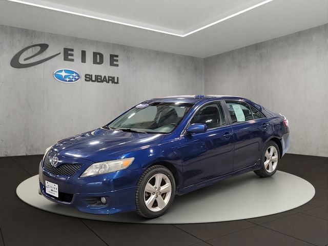 Used 2010 Toyota Camry SE FWD image 2