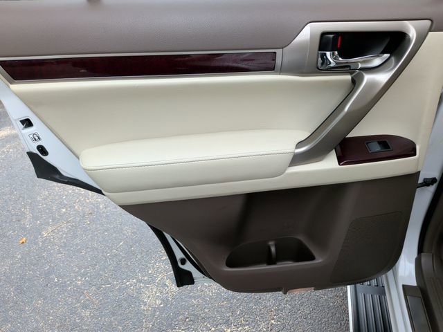 Used 2019 Lexus GX 460 Premium w/ Premium Package AWD/4WD image 30