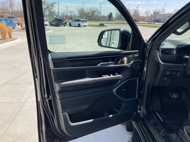 New 2024 Jeep Wagoneer 4WD w/ Convenience Group I image 20