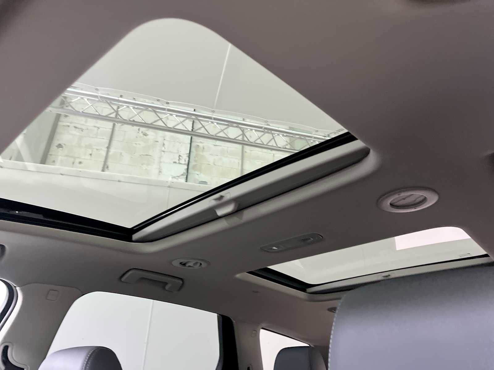 Used 2020 Buick Enclave Premium w/ Sun and Sites Package image 22