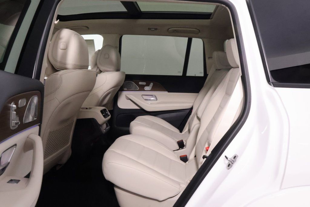 New 2026 Mercedes-Benz GLS 450 4MATIC image 6