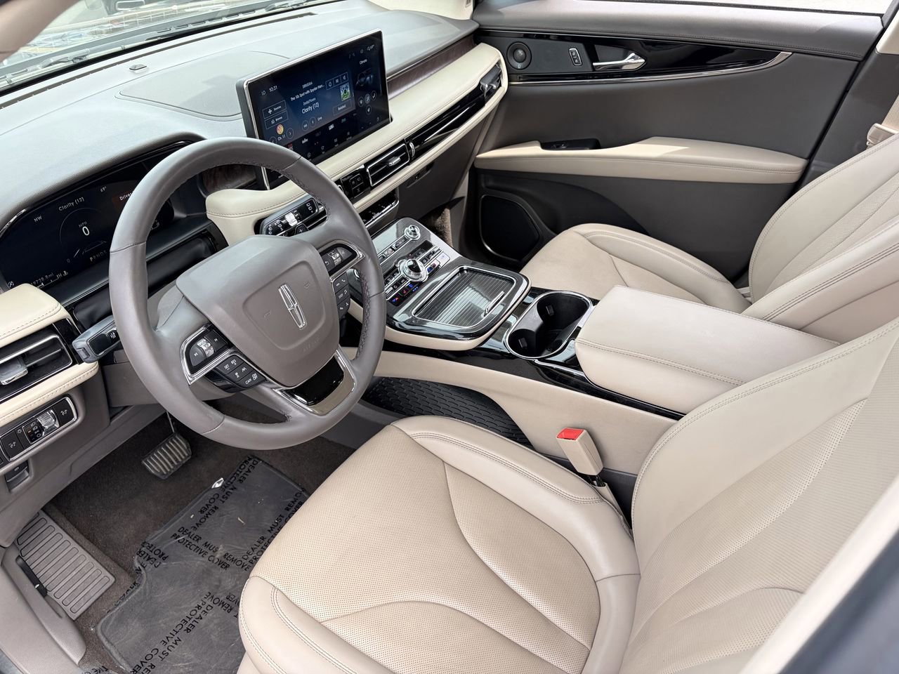 Used 2023 Lincoln Nautilus Reserve w/ Equipment Group 201A image 18