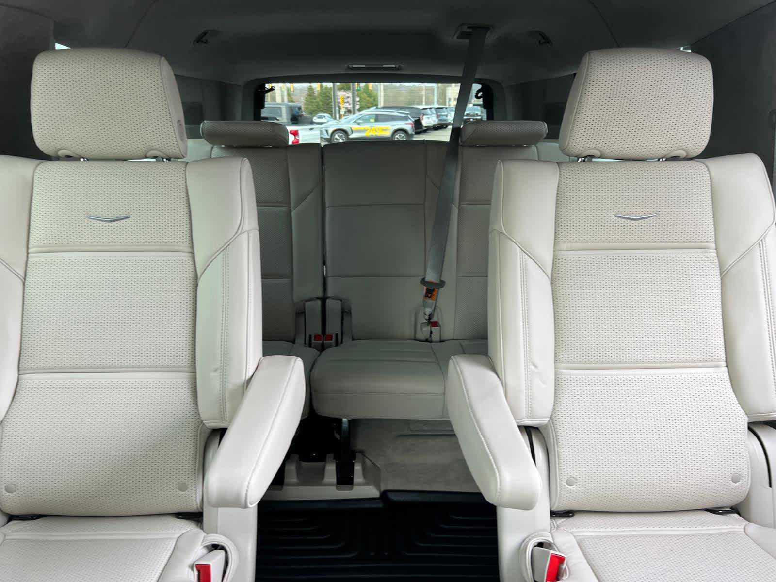 Certified 2024 Cadillac Escalade ESV Sport Platinum w/ LPO, ONYX Package image 28