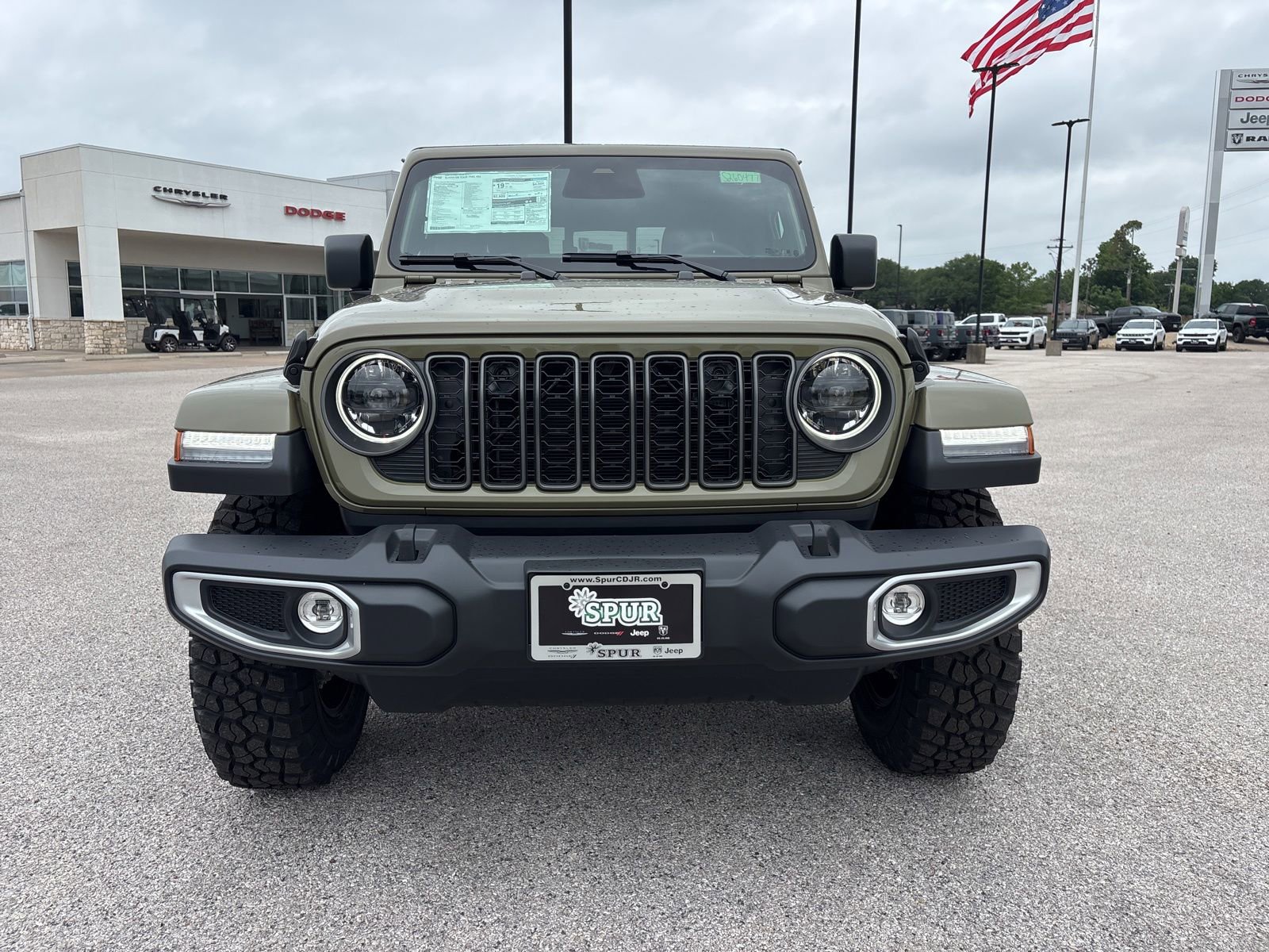 New 2026 Jeep Gladiator Sport AWD/4WD image 9