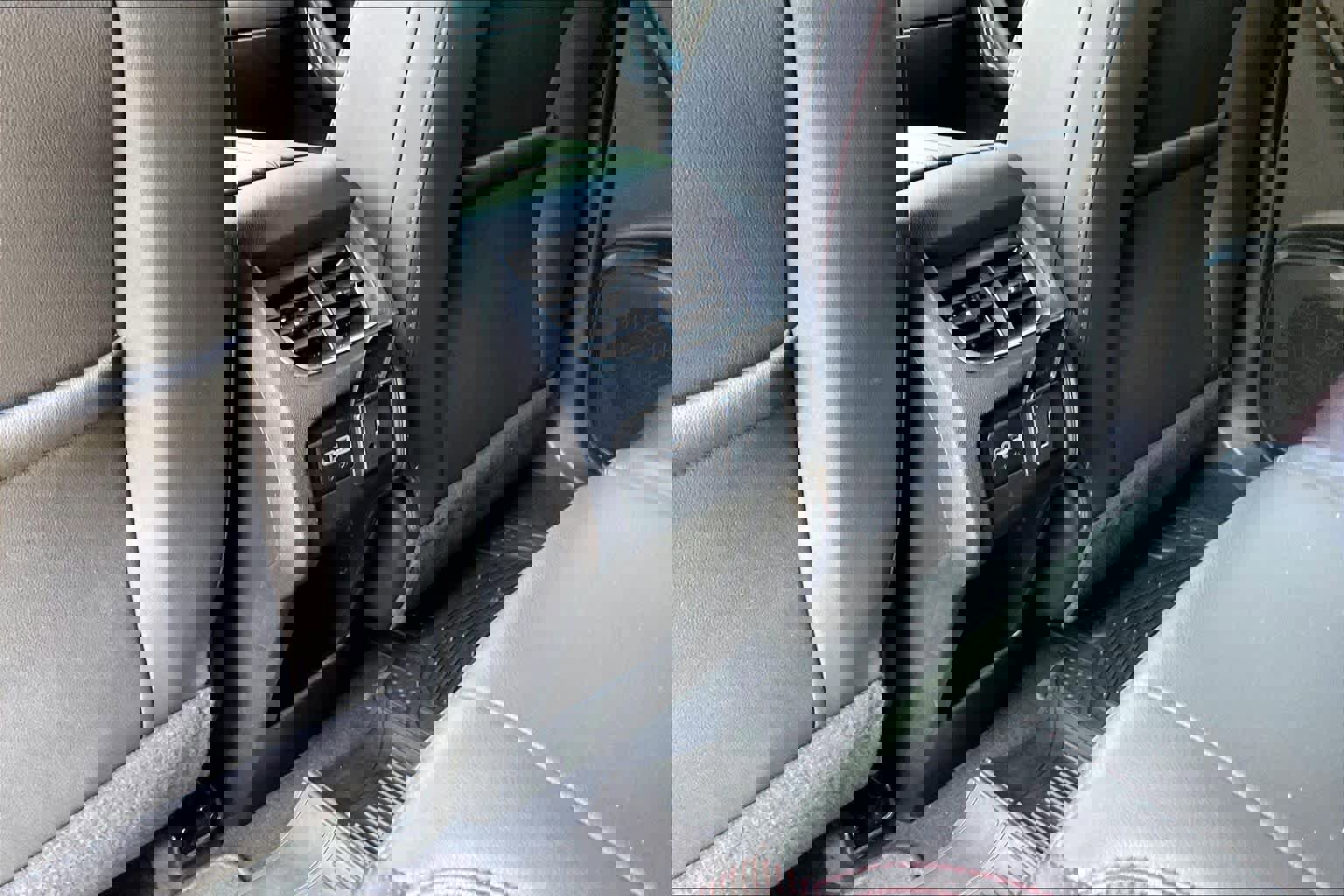 Used 2022 Chevrolet Blazer RS w/ Enhanced Convenience Package image 35