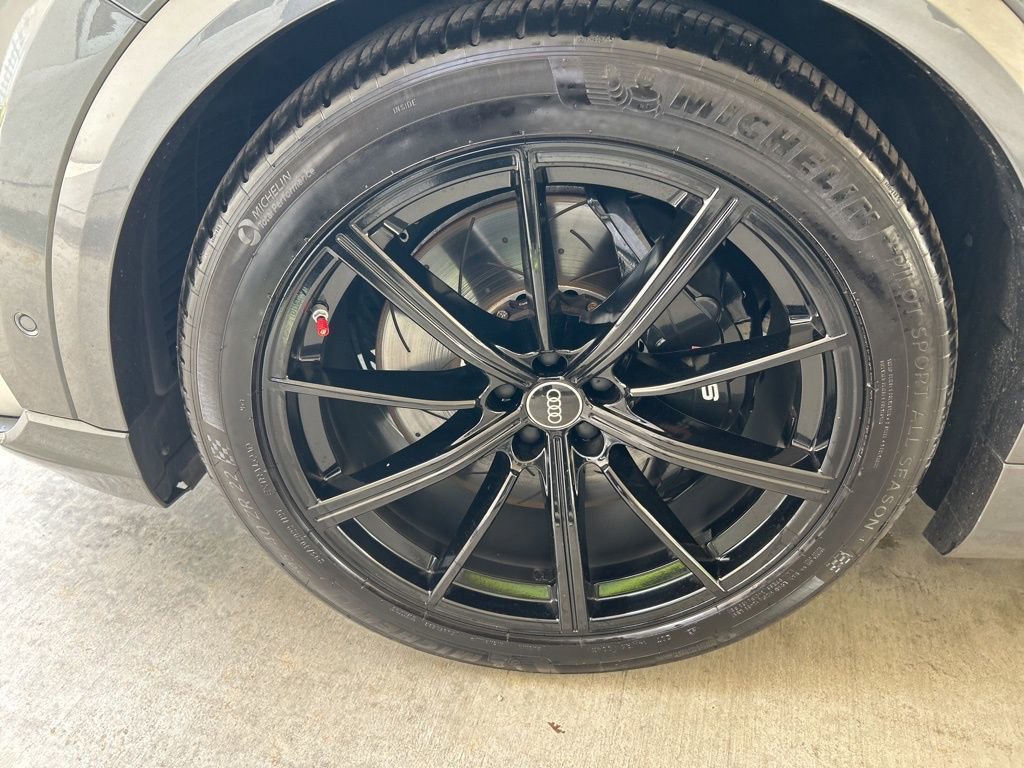 Used 2022 Audi RS Q8 image 18