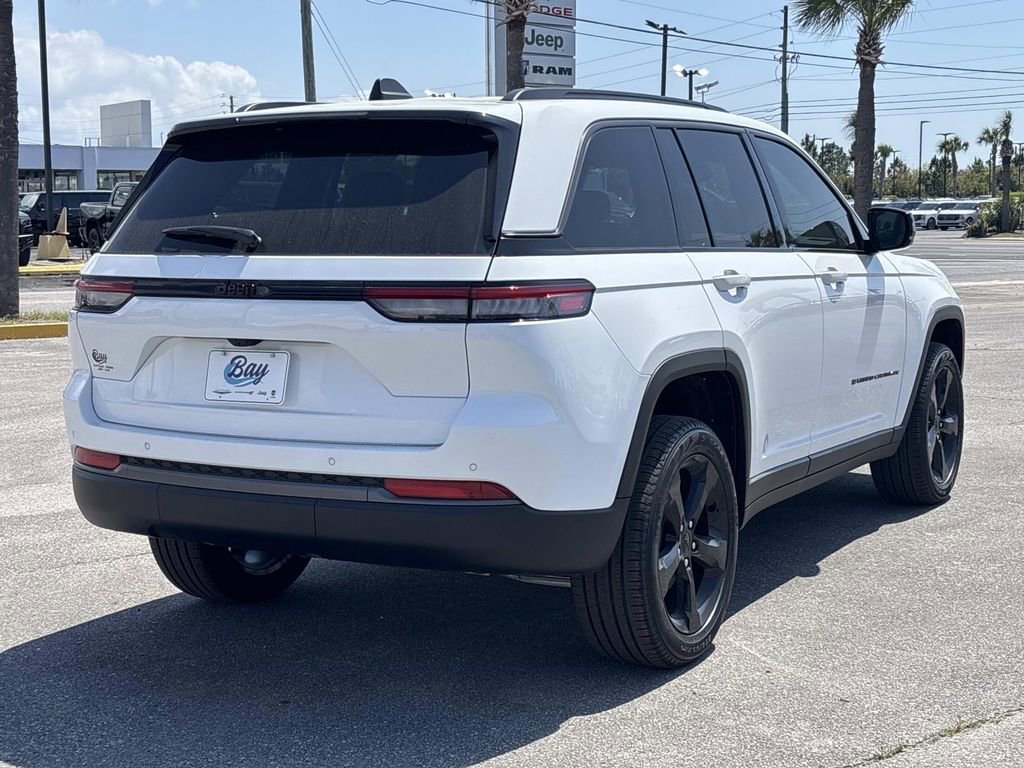 New 2026 Jeep Grand Cherokee Limited RWD image 5