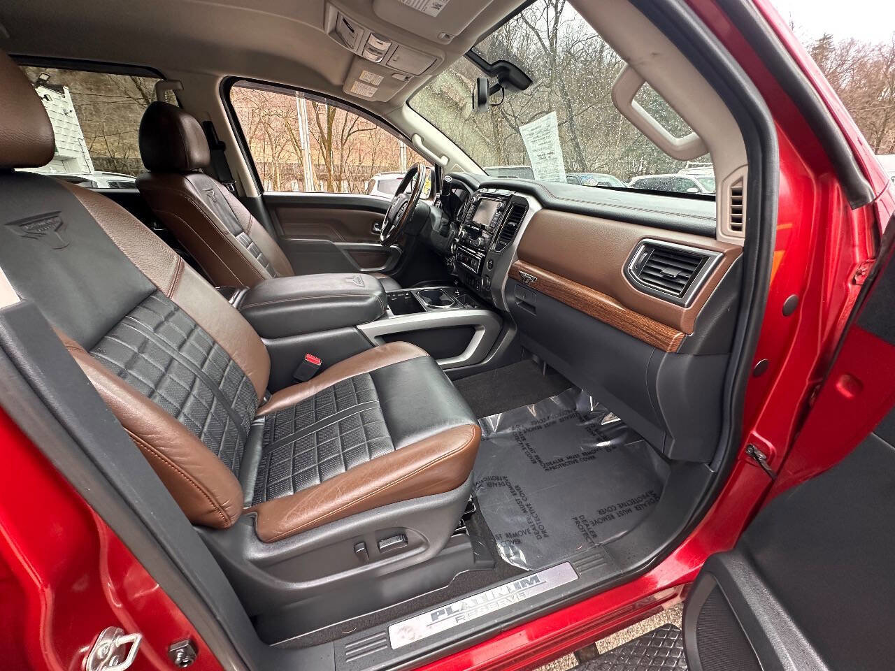 Used 2017 Nissan Titan Platinum Reserve AWD/4WD image 12
