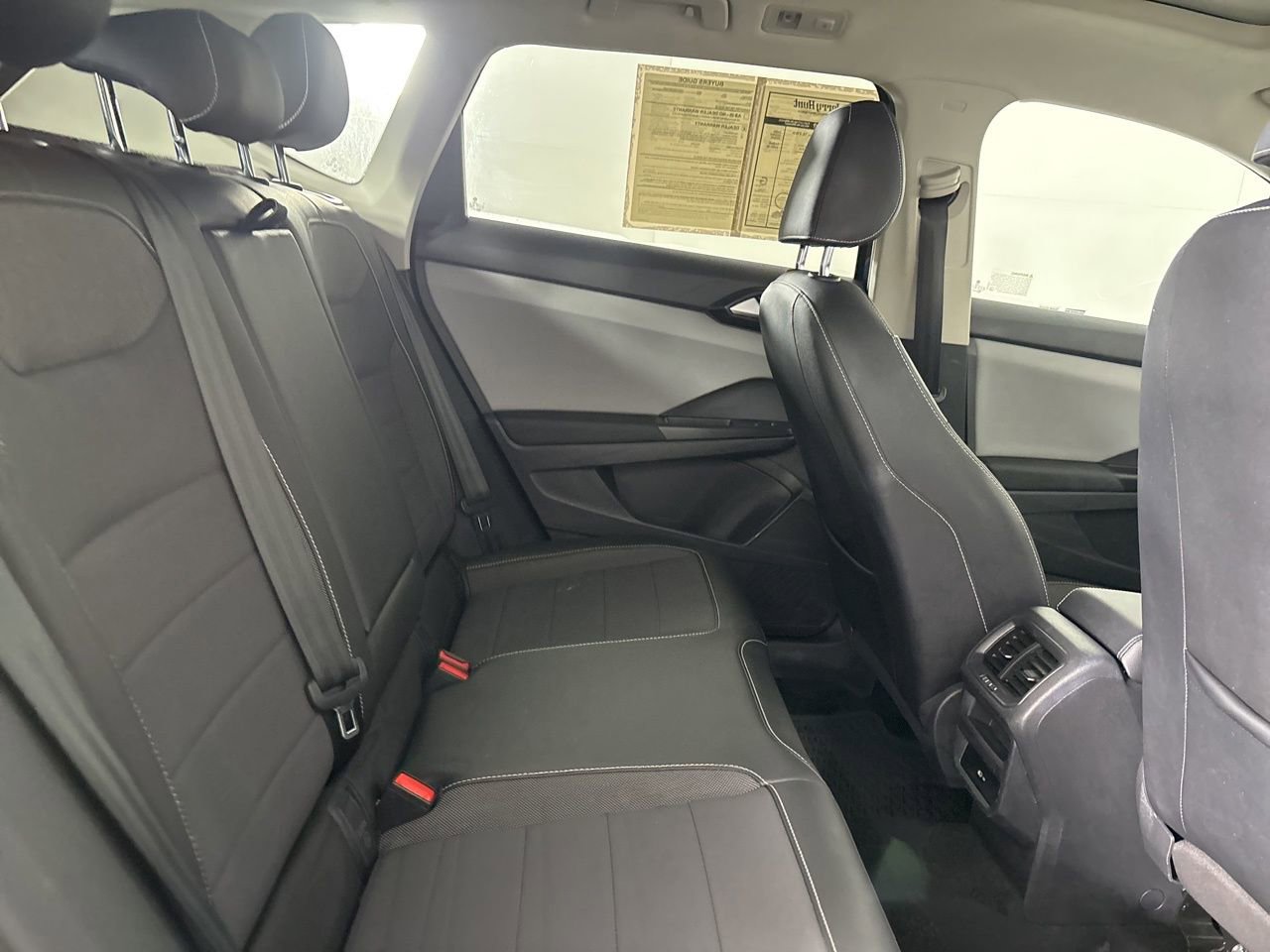 Used 2023 Volkswagen Taos SE w/ Panoramic Sunroof Package image 24