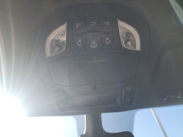 New 2026 Chrysler Pacifica Limited w/ S Appearance Package image 9