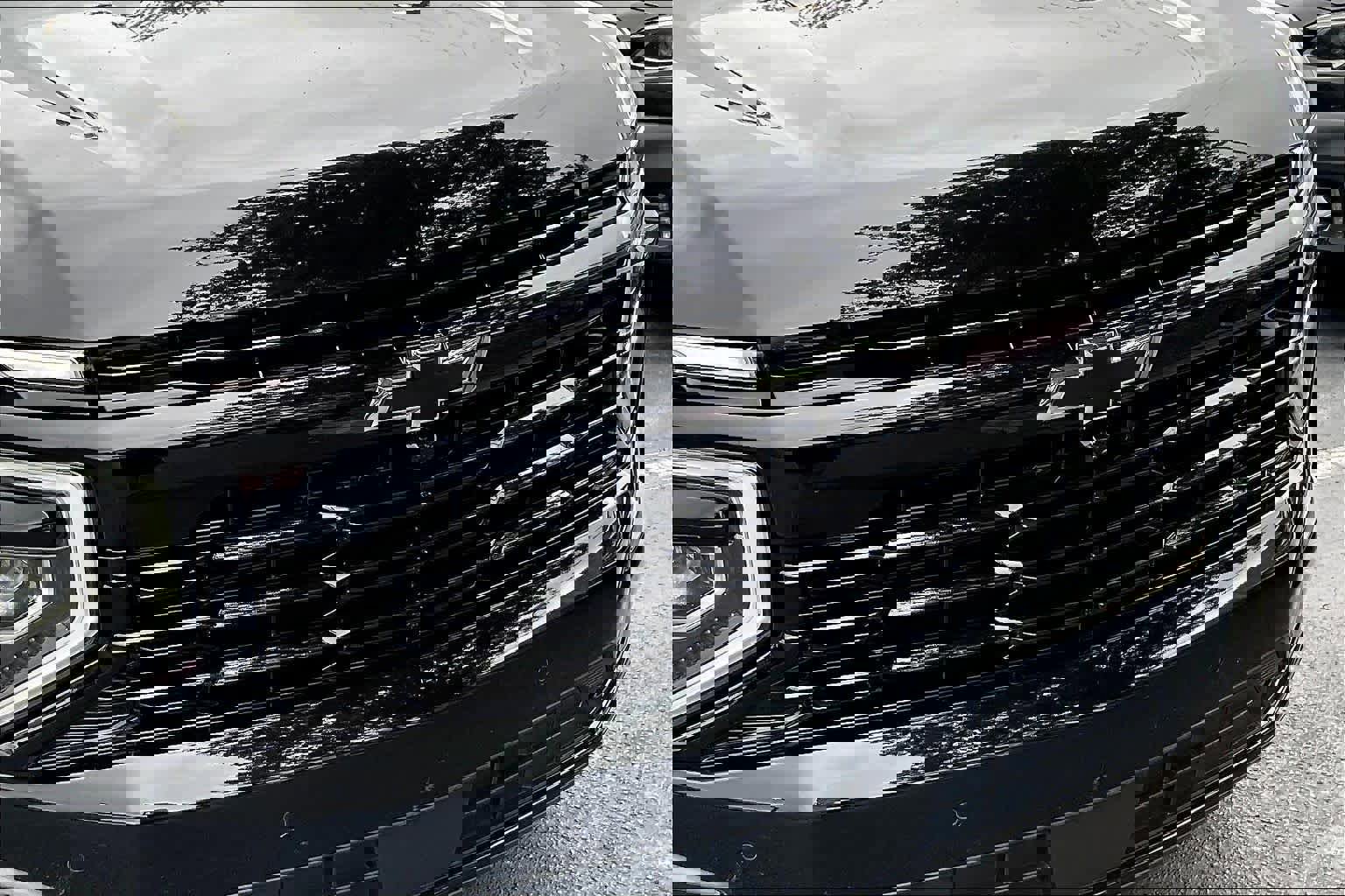 Certified 2025 Chevrolet Suburban RST image 30