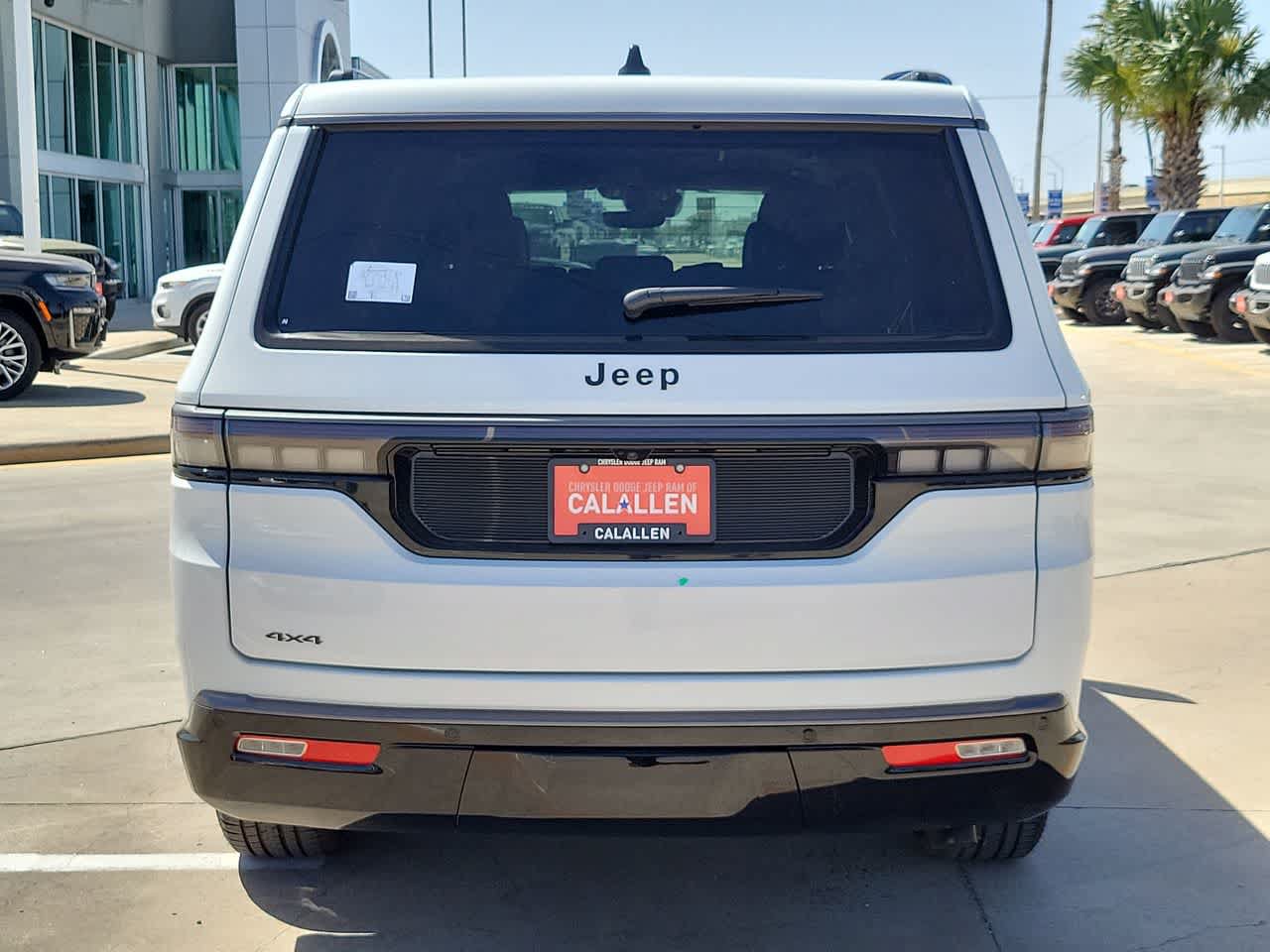 New 2026 Jeep Grand Wagoneer L Limited w/ Convenience Group I AWD/4WD image 13