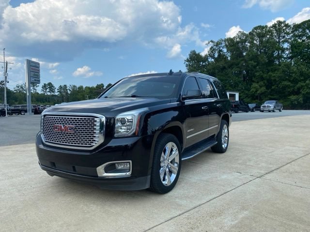 Used 2017 GMC Yukon Denali w/ Open Road Package AWD/4WD image 3