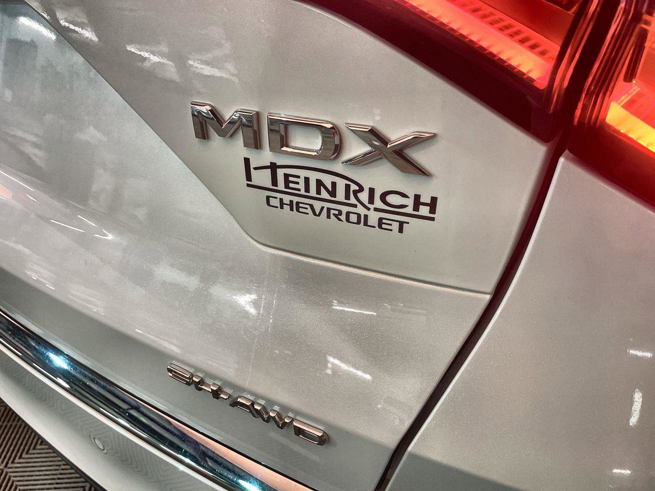 Used 2023 Acura MDX SH-AWD w/ Advance Package image 30