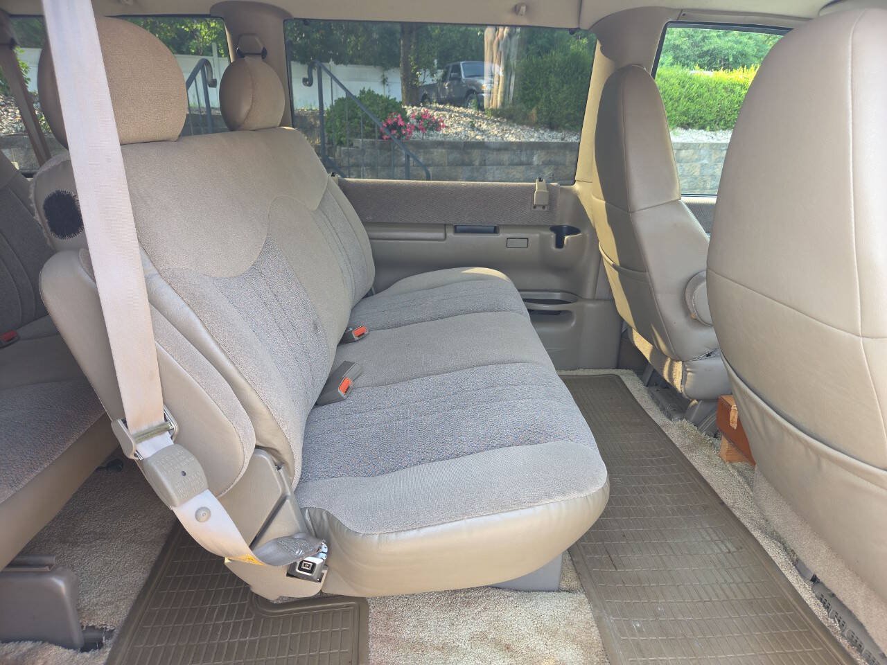 Used 2002 Chevrolet Astro Passenger AWD image 17