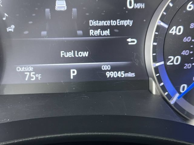 Used 2022 Toyota Highlander XLE AWD/4WD image 12