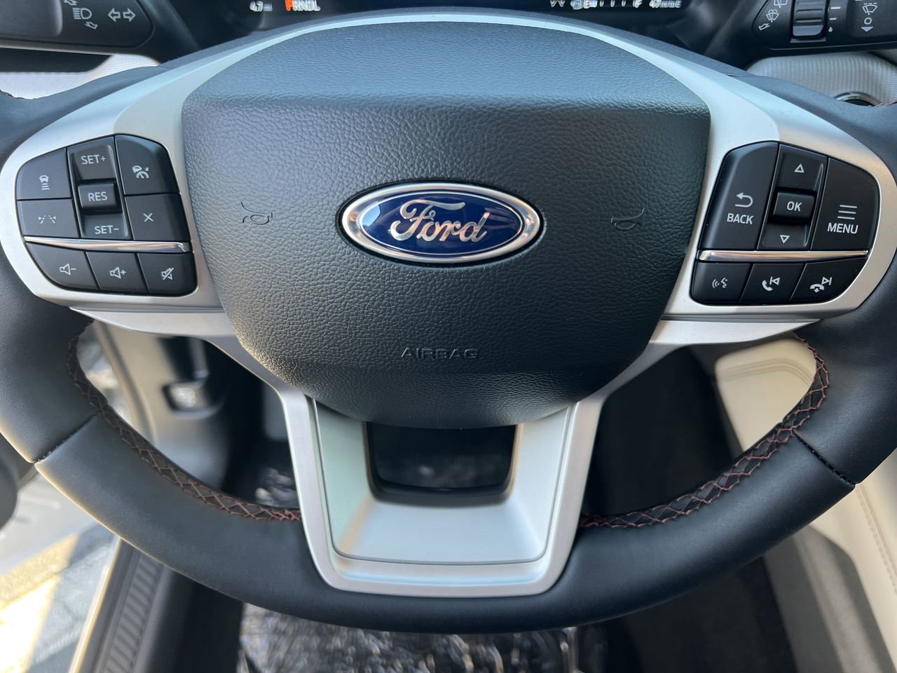 New 2026 Ford Explorer Active w/ Active Comfort Package image 9