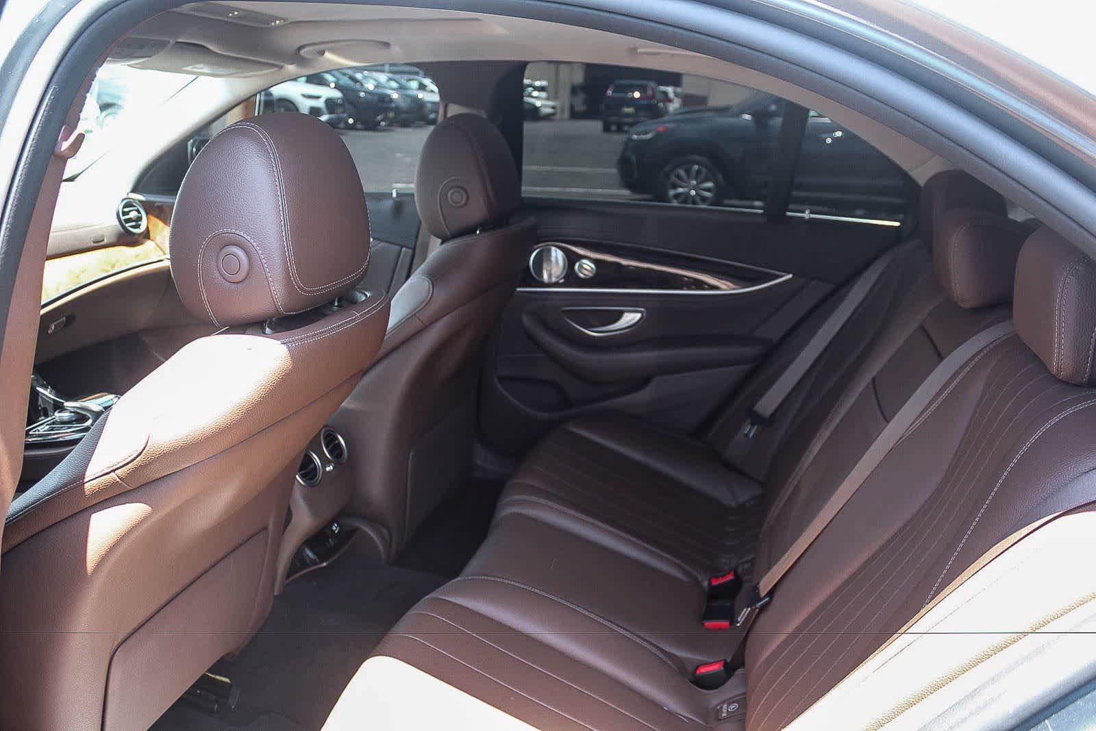 Used 2017 Mercedes-Benz E 300 image 23