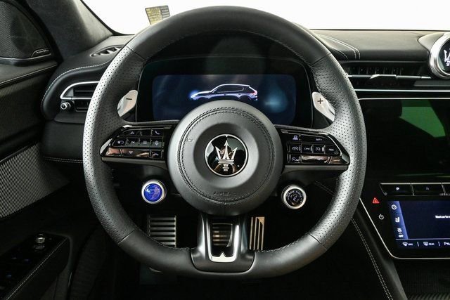 New 2025 Maserati Grecale Trofeo image 14