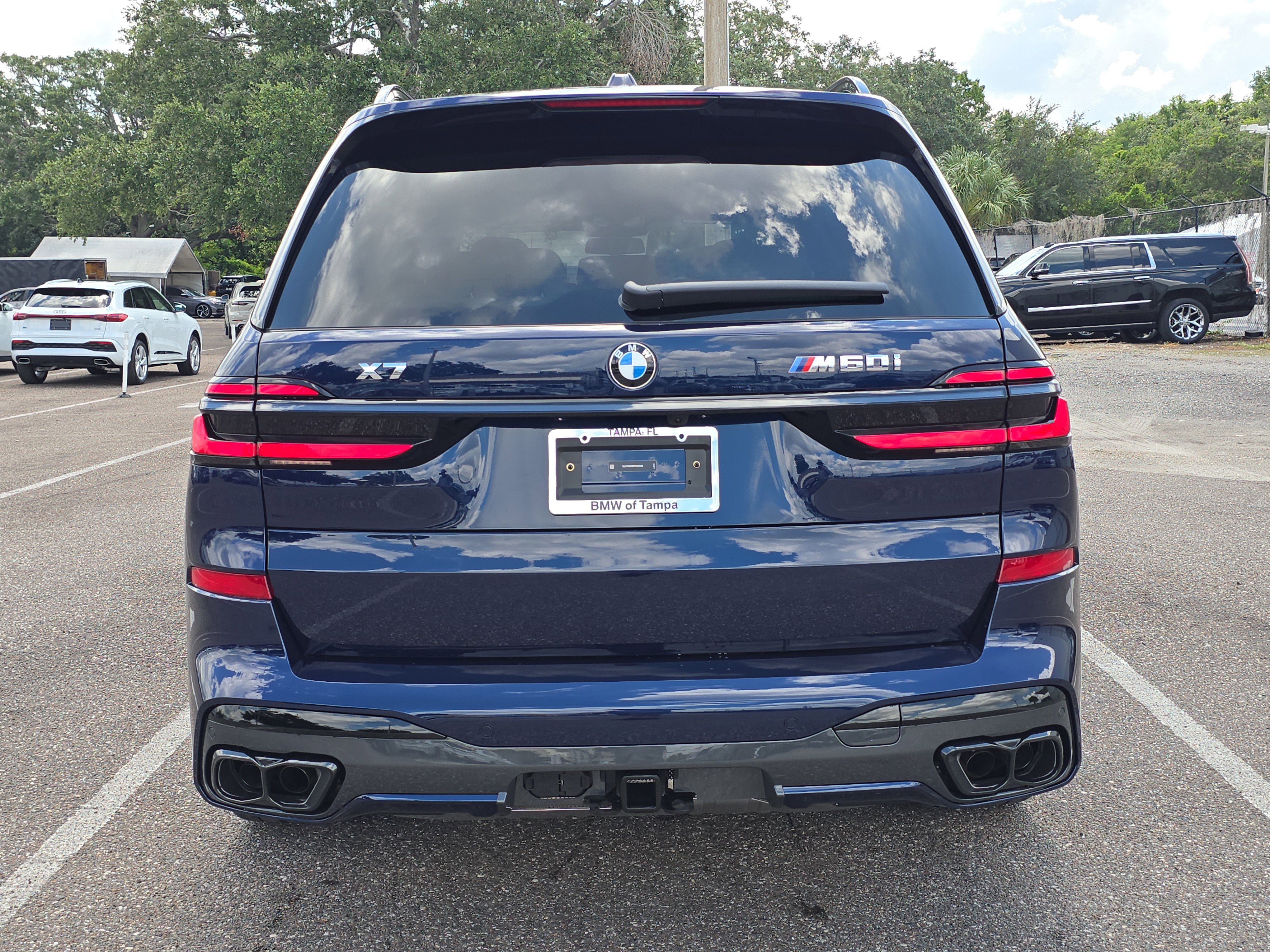 New 2026 BMW X7 M60i image 6