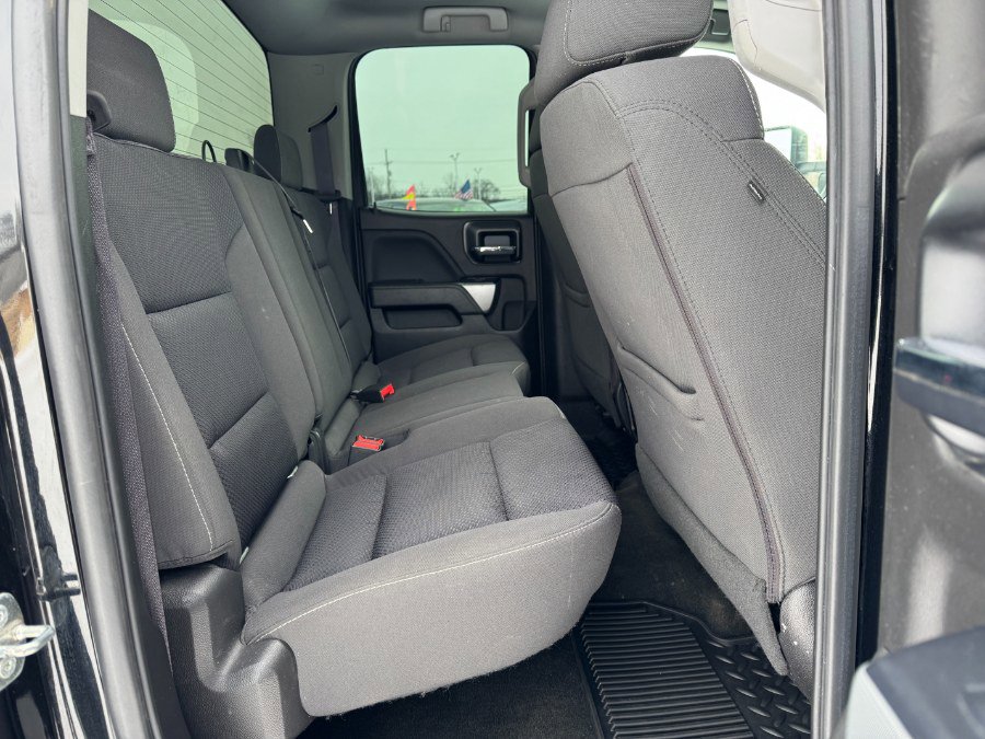 Used 2017 Chevrolet Silverado 1500 LT image 17