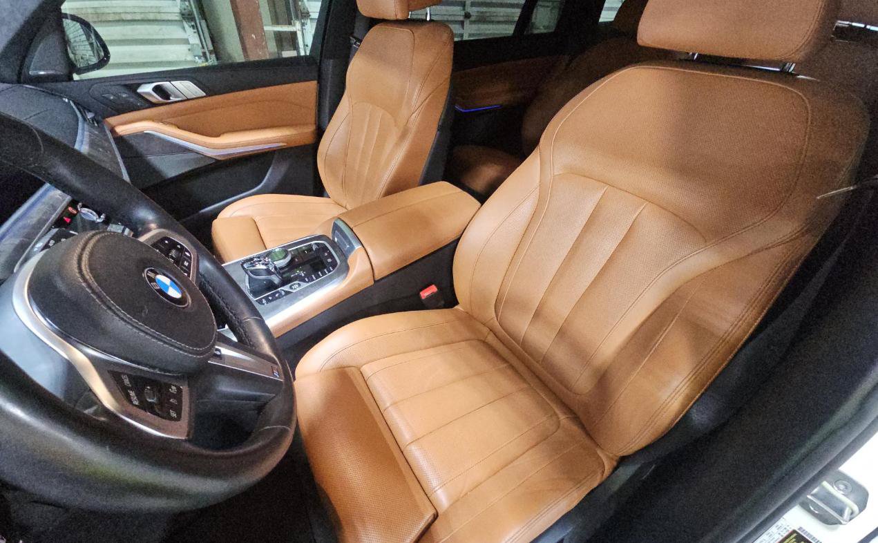 Used 2020 BMW X7 xDrive40i w/ M Sport Package AWD/4WD image 7
