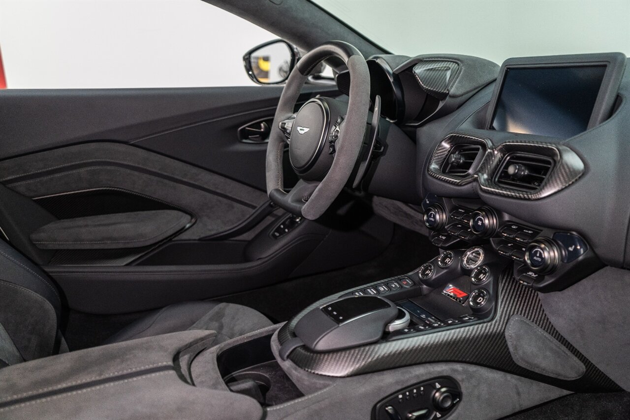 Used 2023 Aston Martin V8 Vantage Coupe RWD image 53