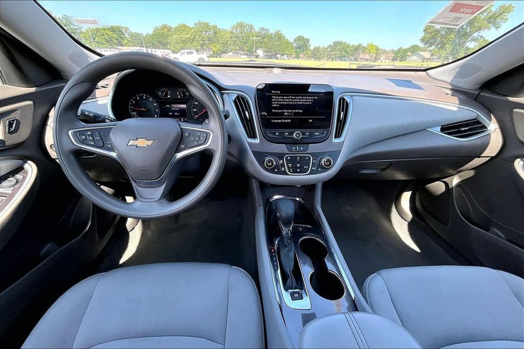 Used 2024 Chevrolet Malibu LT FWD image 14
