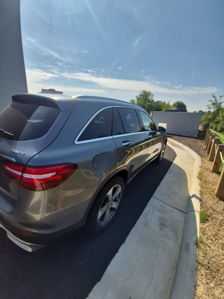 Used 2018 Mercedes-Benz GLC 300 4MATIC image 5