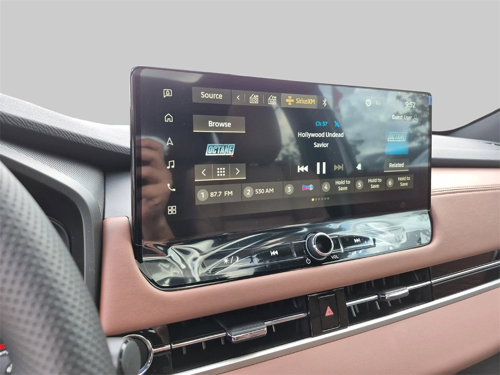 New 2025 Mitsubishi Outlander SEL image 16