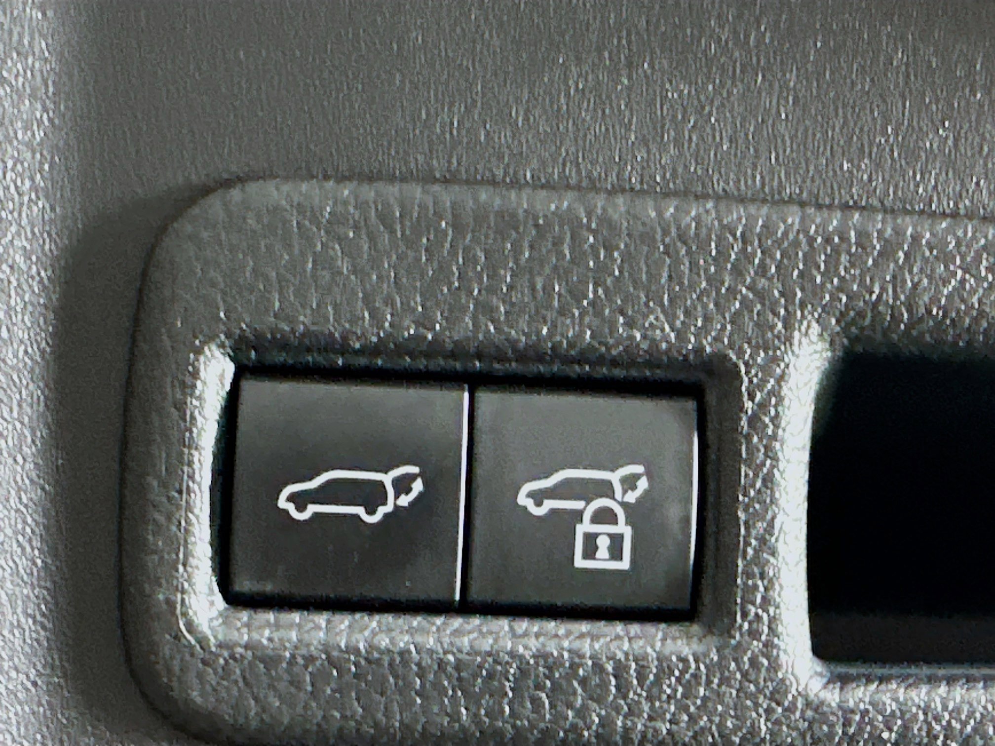 Used 2023 Subaru Solterra AWD image 29