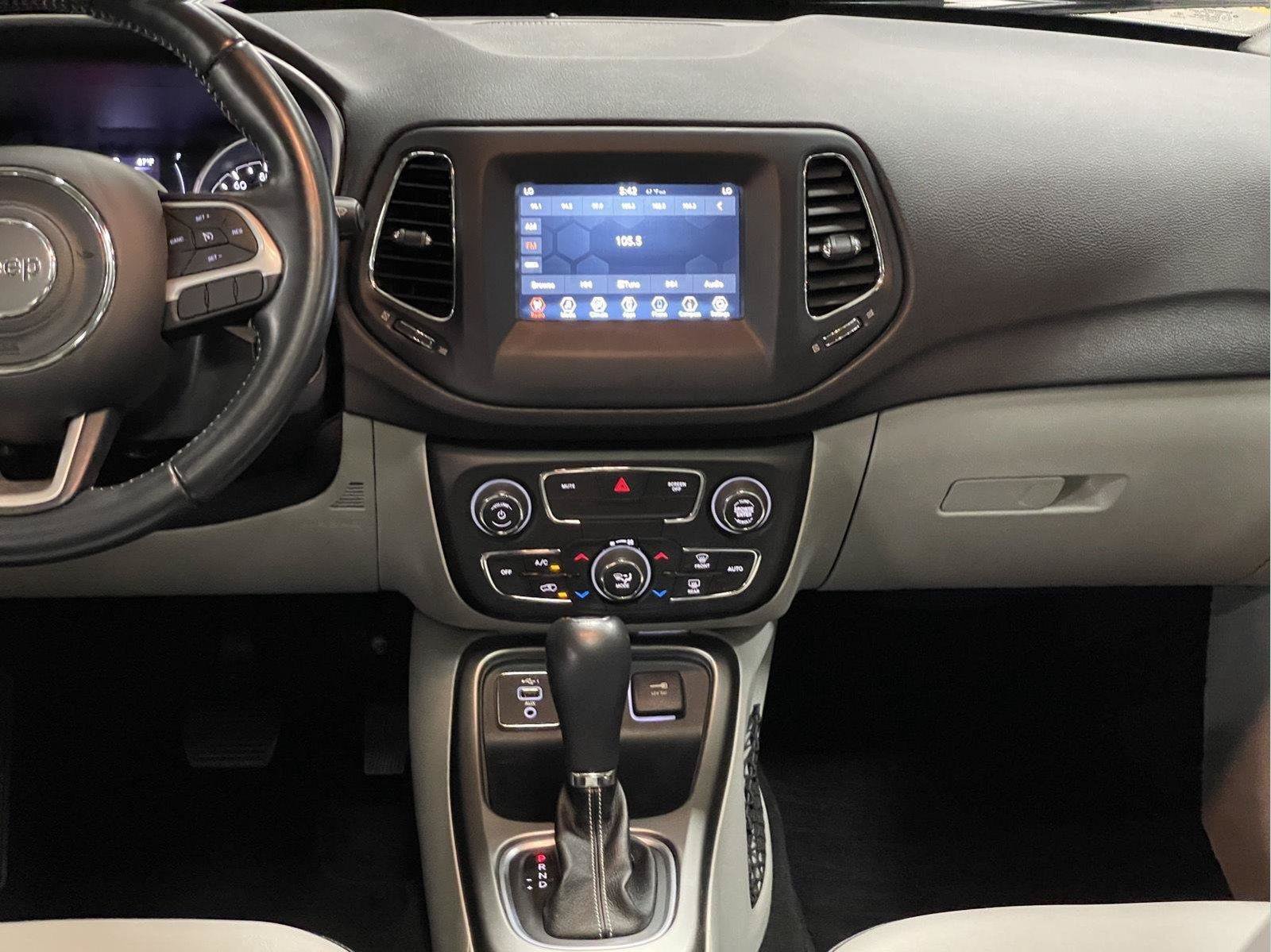 Used 2021 Jeep Compass Latitude w/ Sun and Sound Group FWD image 19