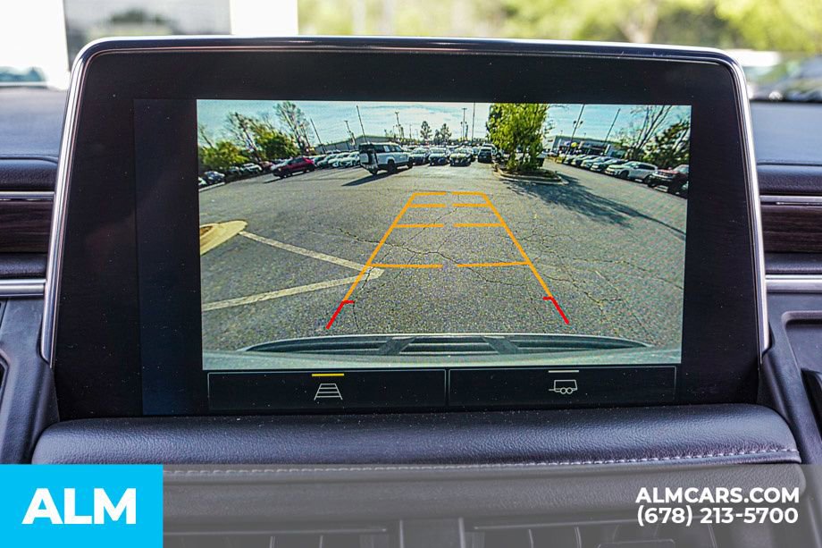 Used 2024 Chevrolet Suburban LT RWD image 39