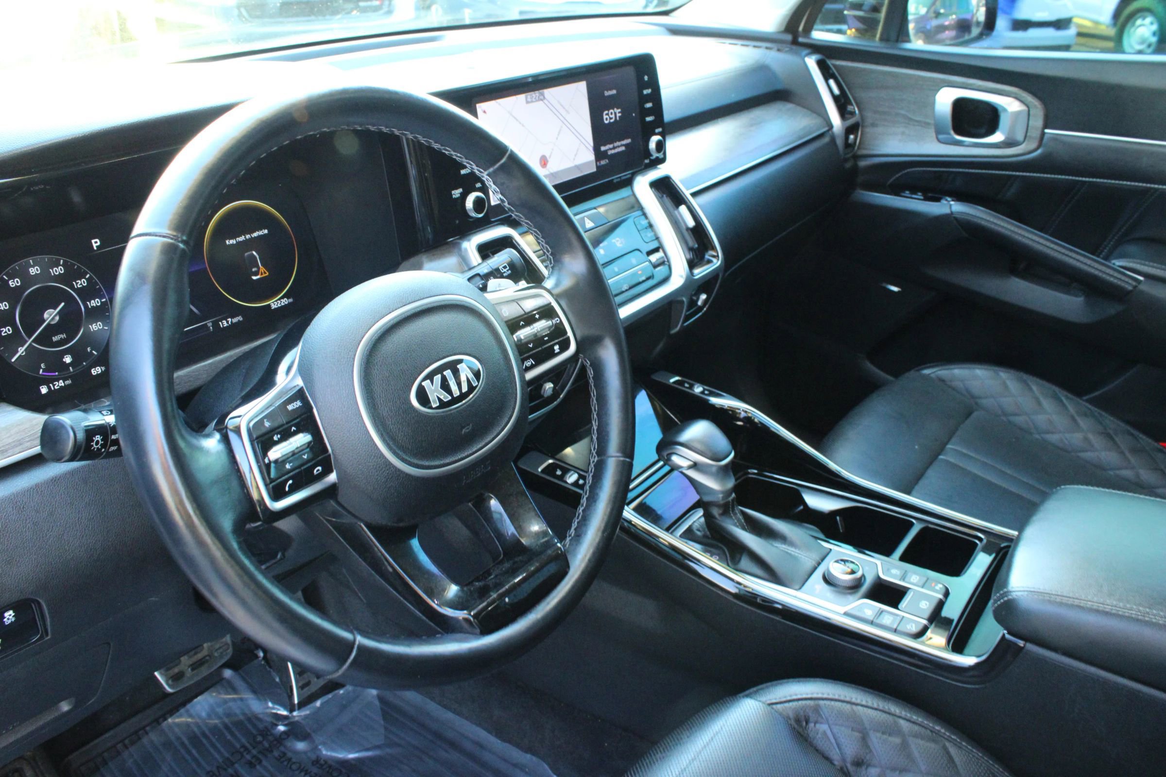 Used 2021 Kia Sorento SX Prestige image 12
