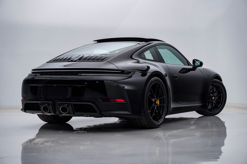 Certified 2025 Porsche 911 Carrera GTS image 11