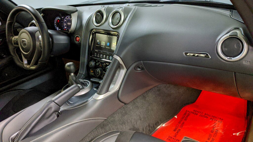 Used 2013 SRT Viper GTS image 25