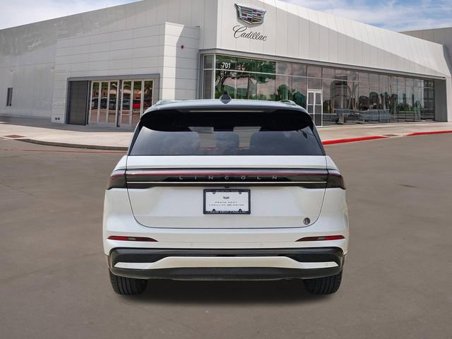 Used 2026 Lincoln Nautilus Reserve image 5