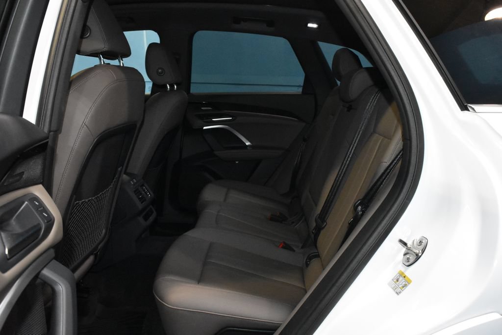 Certified 2025 Audi Q5 Premium w/ Premium Plus AWD/4WD image 18