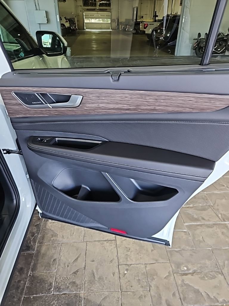 New 2026 Volkswagen Atlas SEL Premium R-Line image 15
