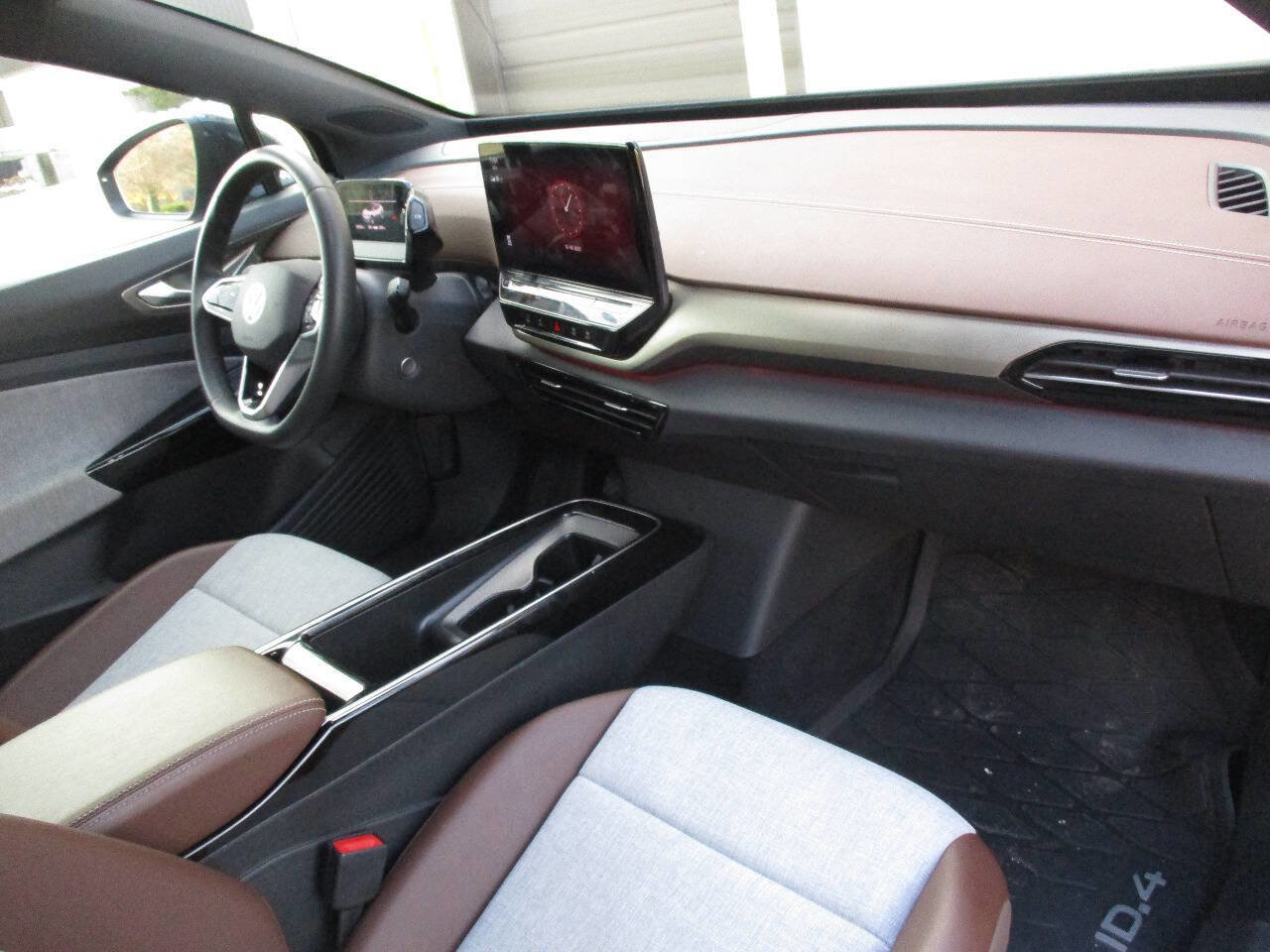 Used 2023 Volkswagen ID.4 Pro image 65