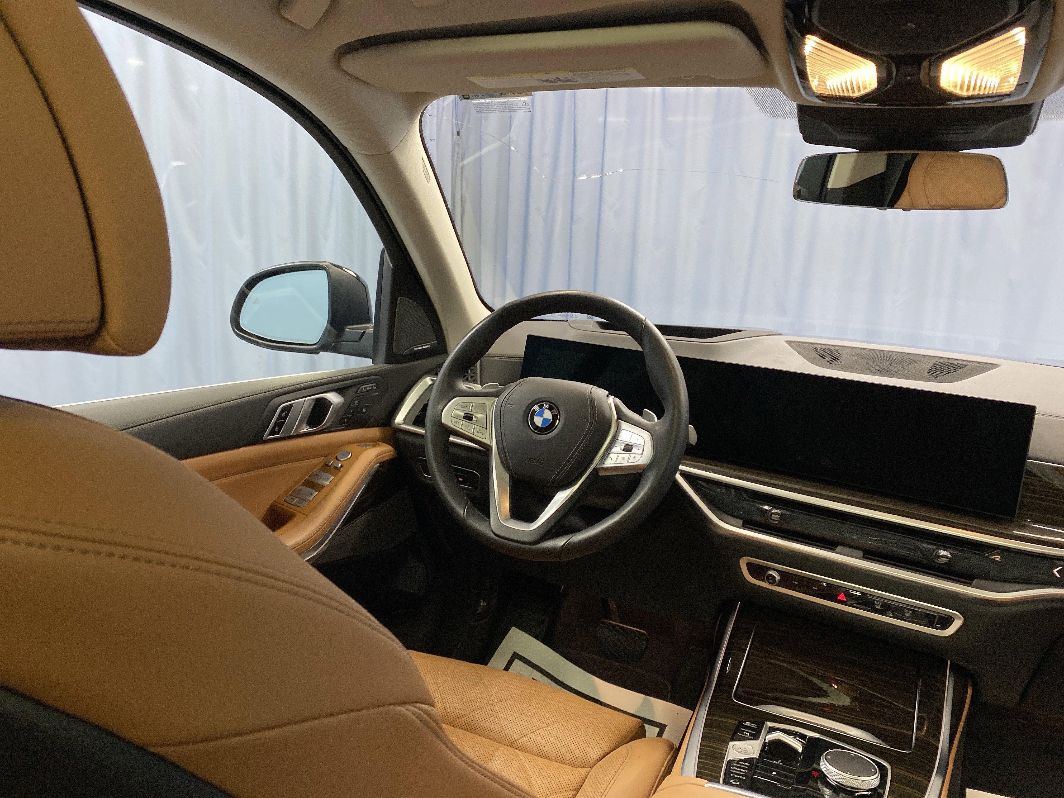 Used 2024 BMW X7 xDrive40i w/ Premium Package image 35