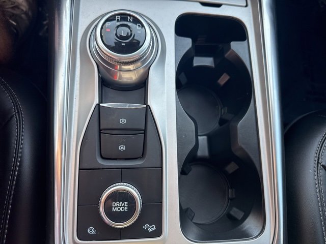 Used 2023 Ford Explorer XLT w/ Equipment Group 202A image 16