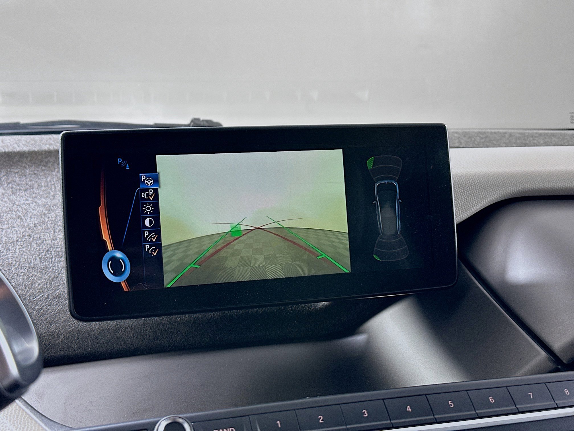 Used 2014 BMW i3 w/ Range Extender image 22